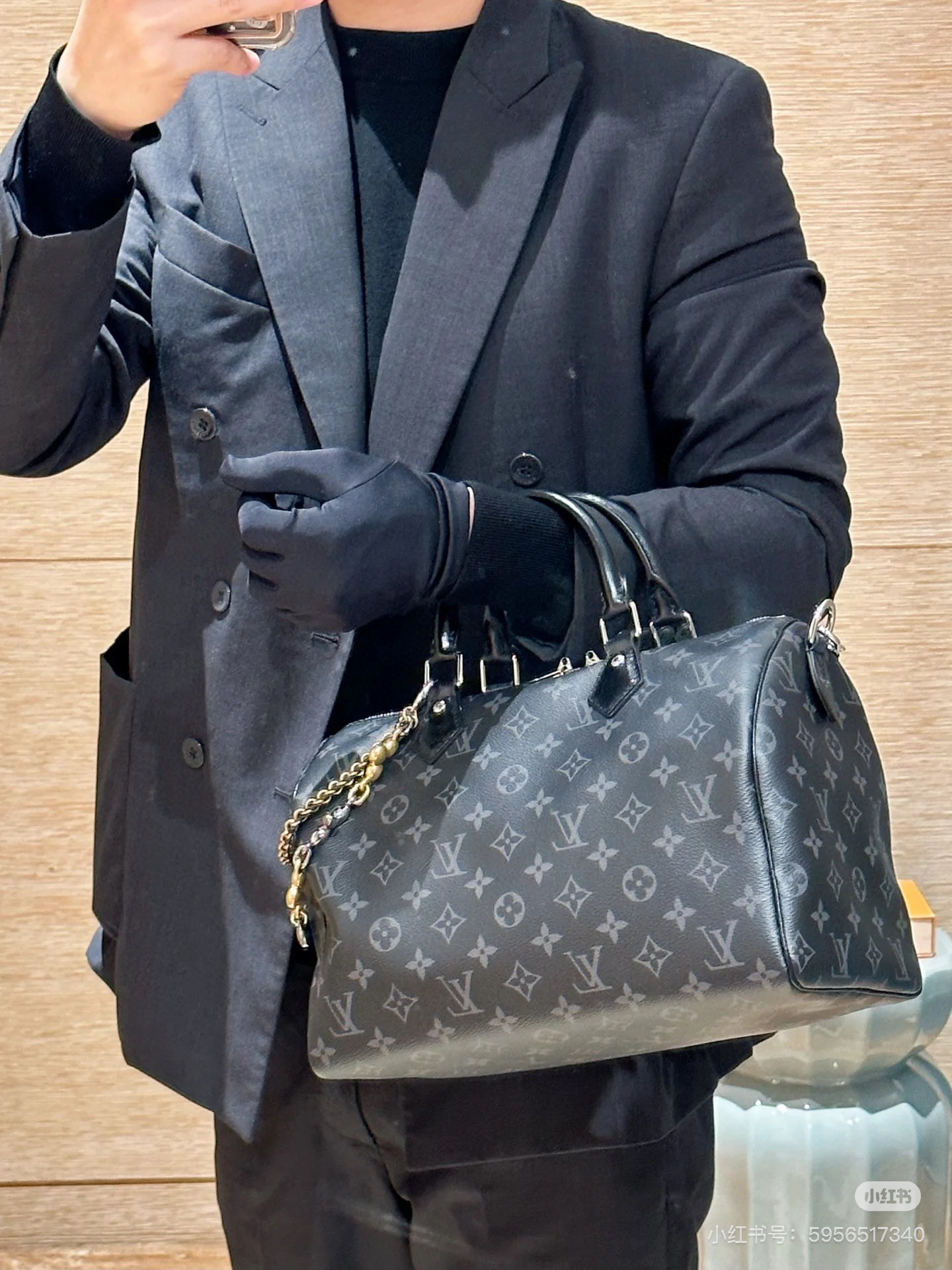 Louis Vuitton LV Capucines Mini Handbag Premium Canvas Model N89369 Gift Box Included Luxury Daily Wear Limited Edition